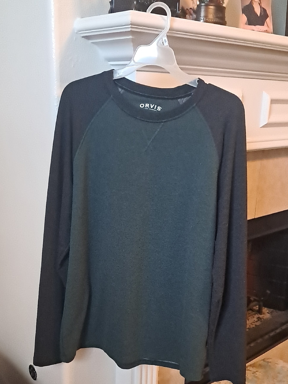Orvis Green Body with Black Raglan Long Sleeve Shirt Large